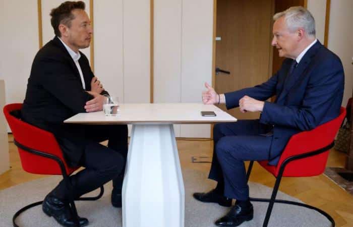 Tesla sta esaminando un potenziale "investimento significativo" in Francia, mentre Musk incontra il presidente | Elettronauti.it