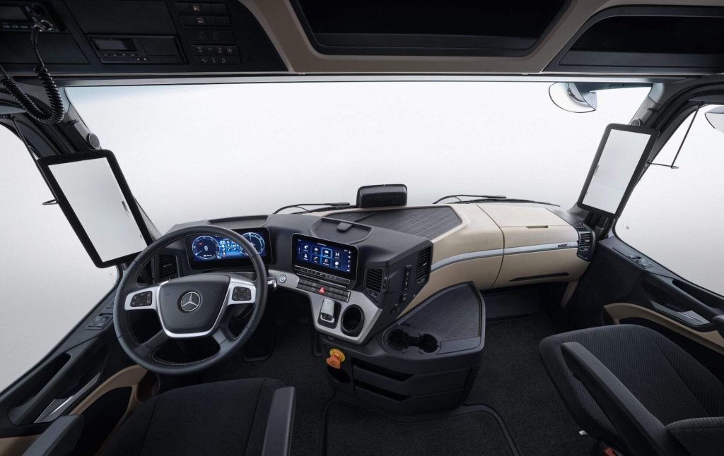 Mercedes-Benz eActros 600 interni | Elettronauti.it