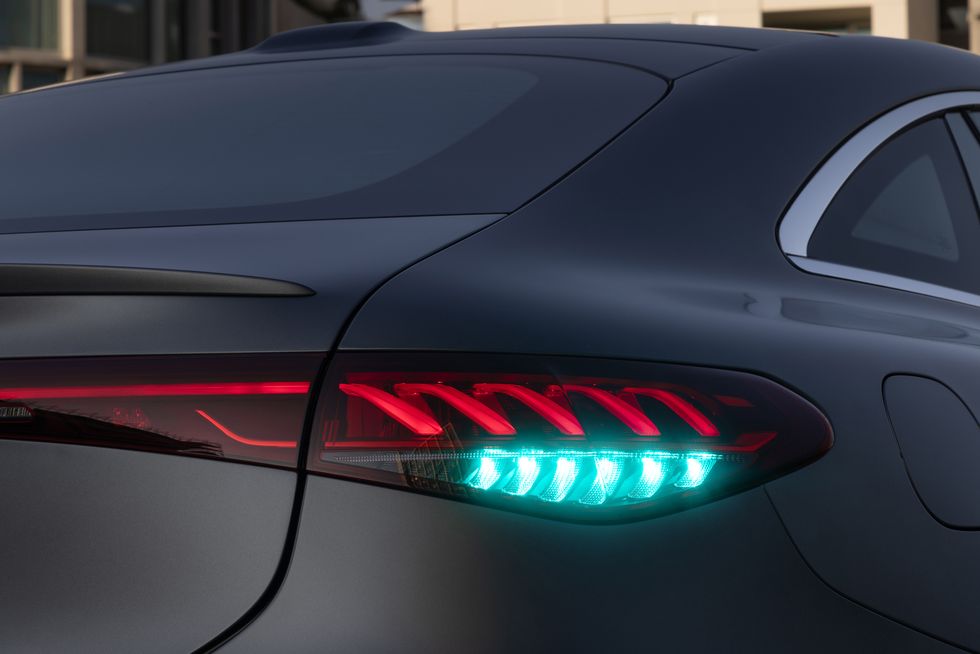 Mercedes-Benz DRIVE PILOT | Elettronauti.it