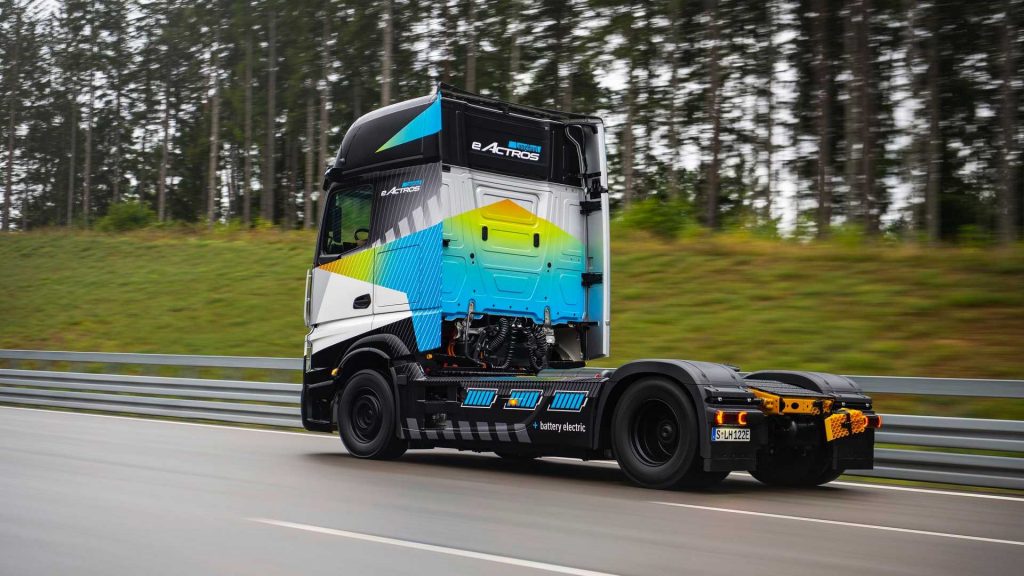 Mercedes Benz eActros LongHaul posteriore | Elettronauti.it