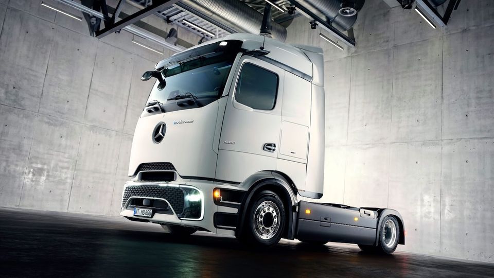 Mercedes eActros Lowliner: arriva il camion elettrico
