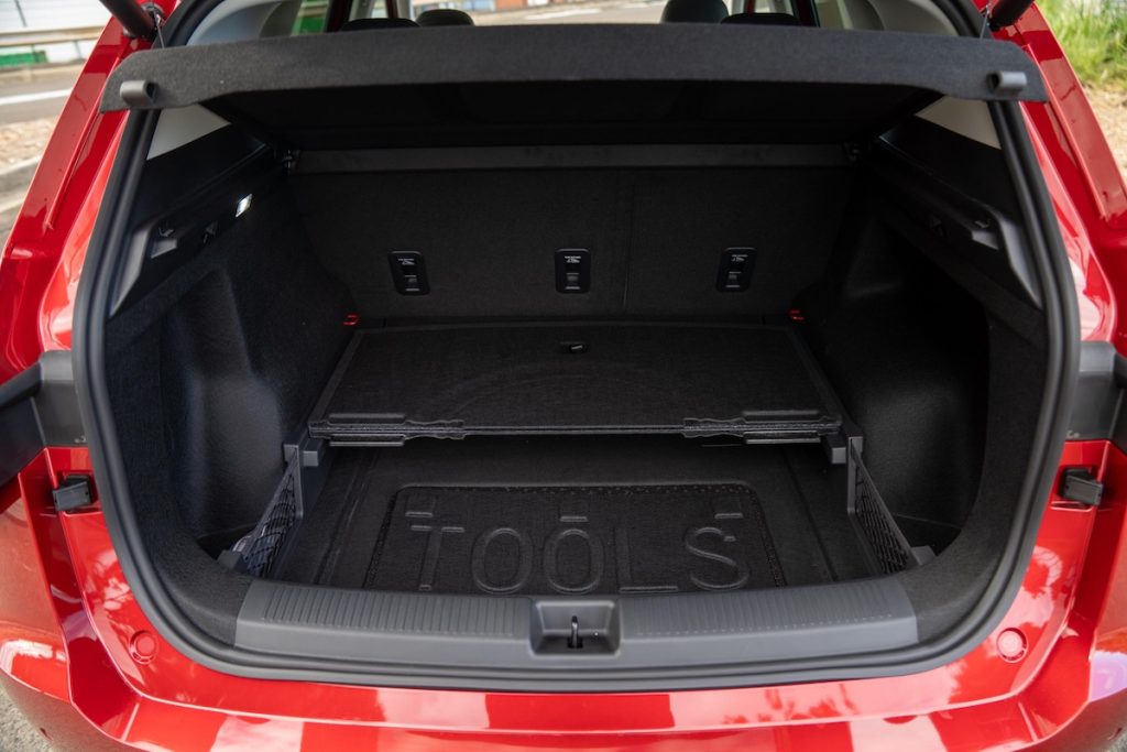 Nuova MG S5 EV: il SUV elettrico compatto che alza l’asticella su sicurezza, efficienza e tecnologia | Elettronauti.it