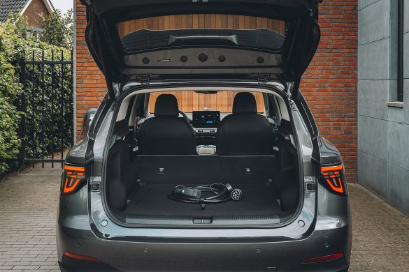 MG rilancia con la nuova S5 EV: SUV elettrico da 478 km a partire da 33.850 euro | Elettronauti.it