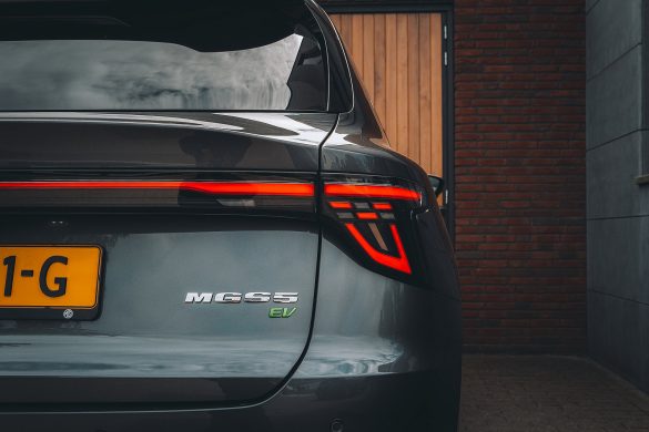 MG rilancia con la nuova S5 EV: SUV elettrico da 478 km a partire da 33.850 euro | Elettronauti.it