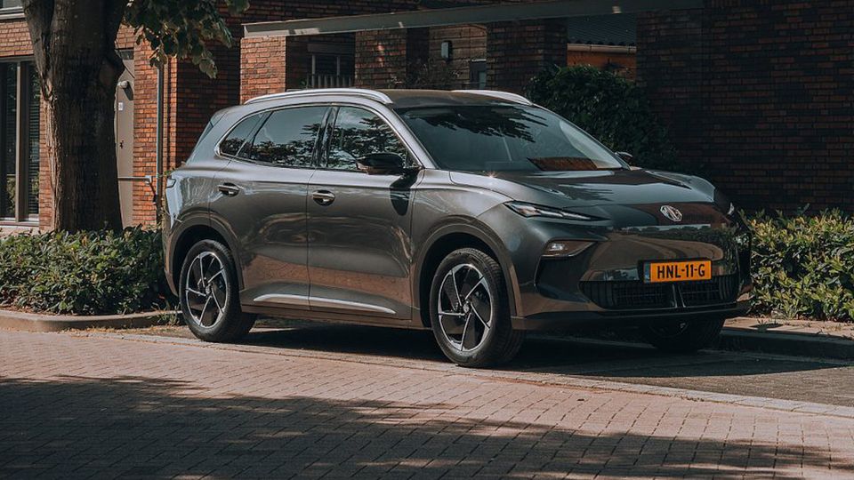 MG S5 EV 2025: prezzi, autonomia e caratteristiche del nuovo SUV elettrico