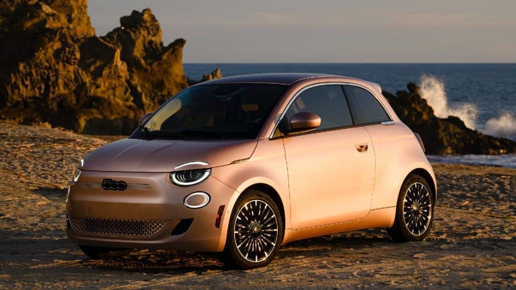 Milano triplica il costo dei parcheggi per i SUV (anche quelli elettrici) | Elettronauti.it