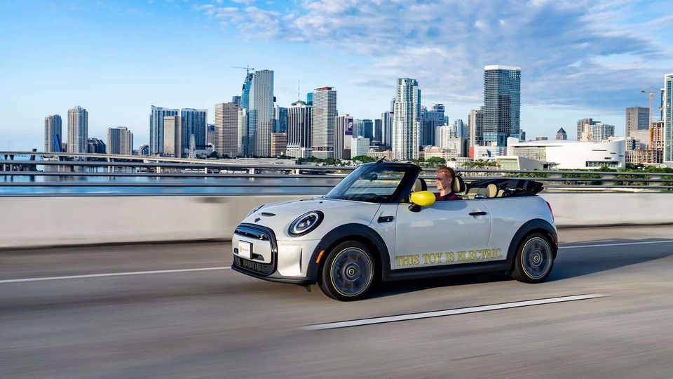 autostrada mini elettrica cabrio