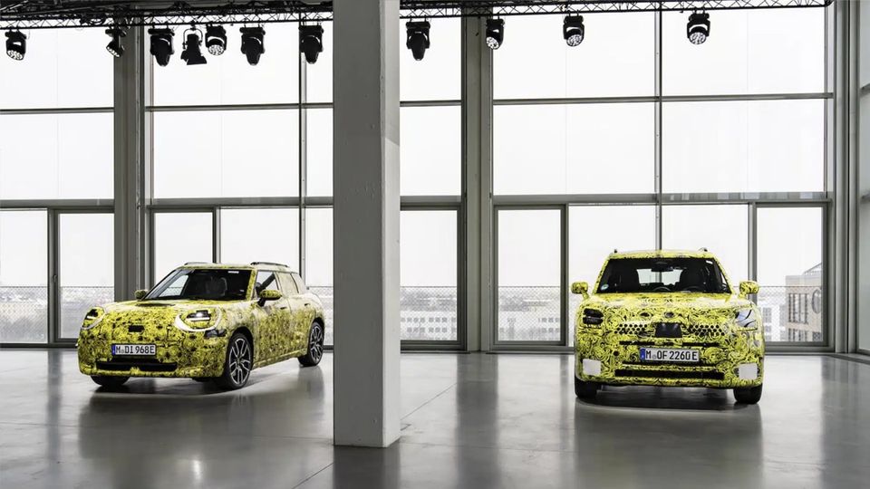 Mini presenta la nuova famiglia elettrica: Mini Cooper, Aceman e Countryman