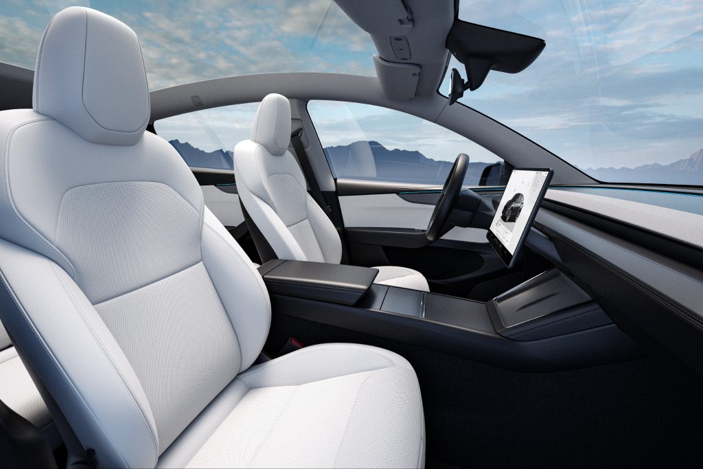 Tesla Model Y 2025 interni | Elettronauti.it