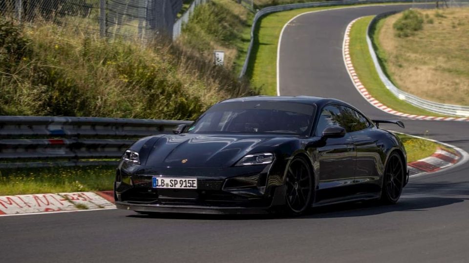 La nuova Porsche Taycan batte il record della Tesla Model S Plaid: sarà la prossima hypercar elettrica?