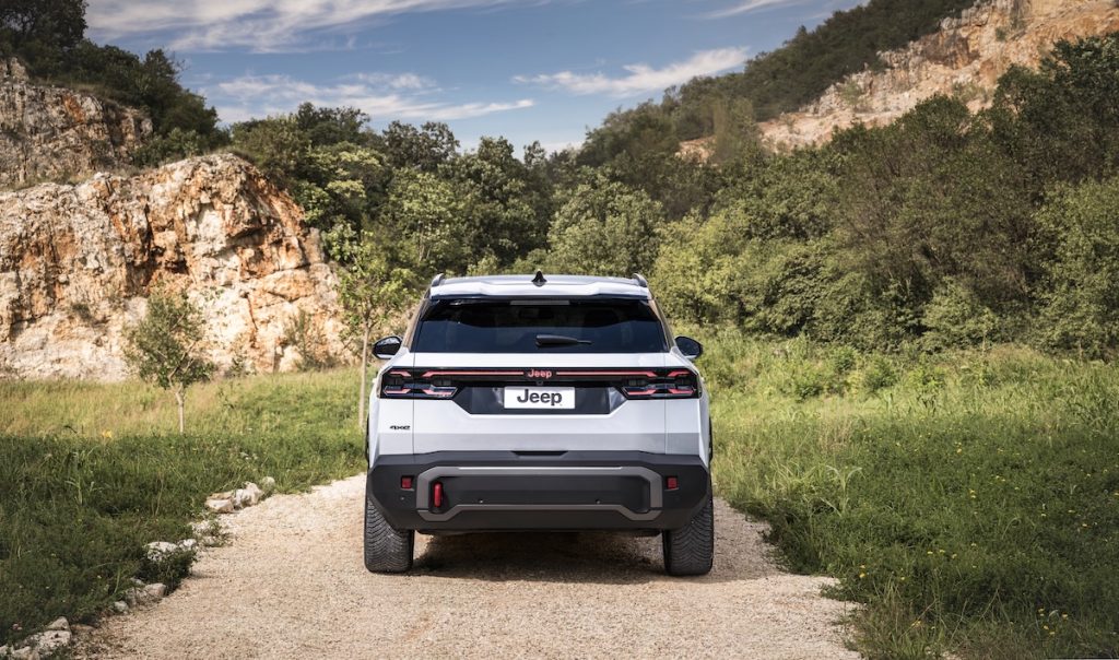 Jeep Compass elettrica 2026: arriva la 4xe da 375 CV | Elettronauti.it