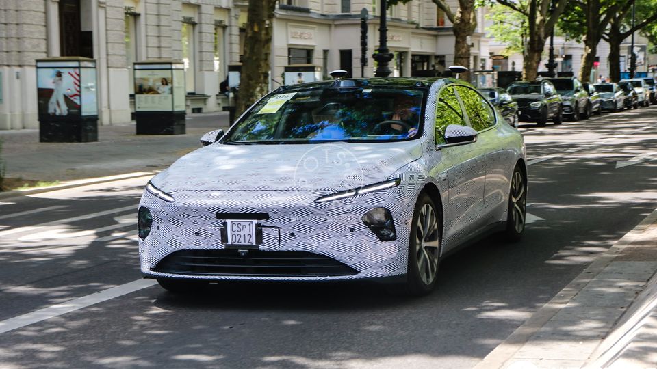 NIO ET7 Anteriore Avvistamento