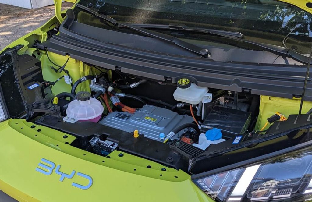 BYD Dolphin Surf vs Nio Firefly – due city‑car elettriche a confronto | Elettronauti.it