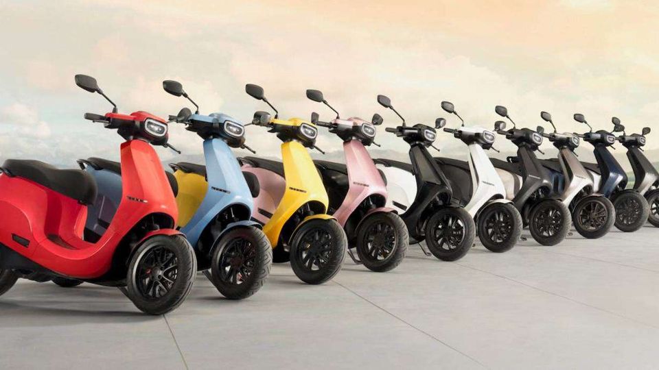 ola scooter parcheggiati