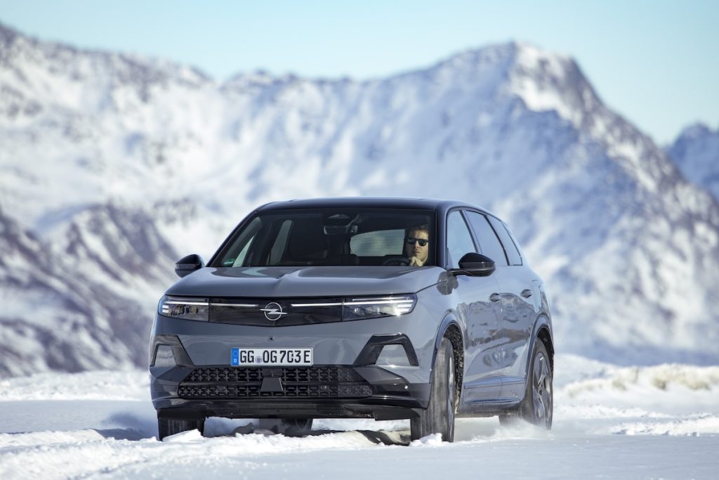 Opel Grandland Electric AWD: trazione integrale e 502 km | Elettronauti.it