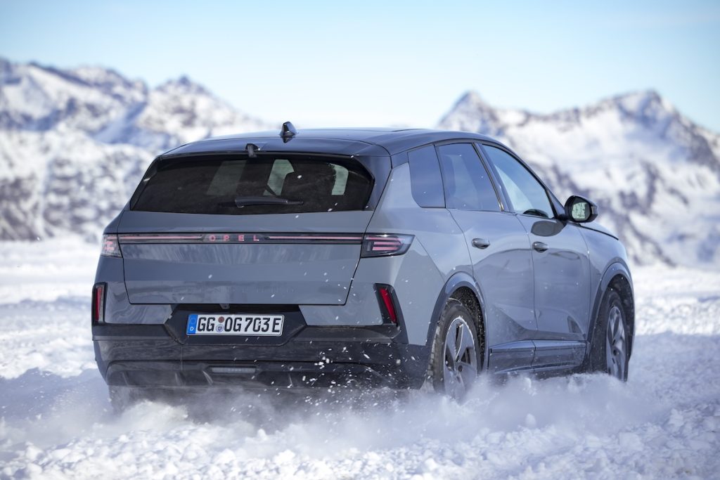 Opel Grandland Electric AWD: trazione integrale e 502 km | Elettronauti.it