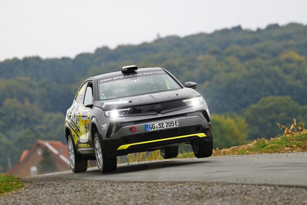 Opel Mokka GSE Rally: parte la stagione 2026 | Elettronauti.it