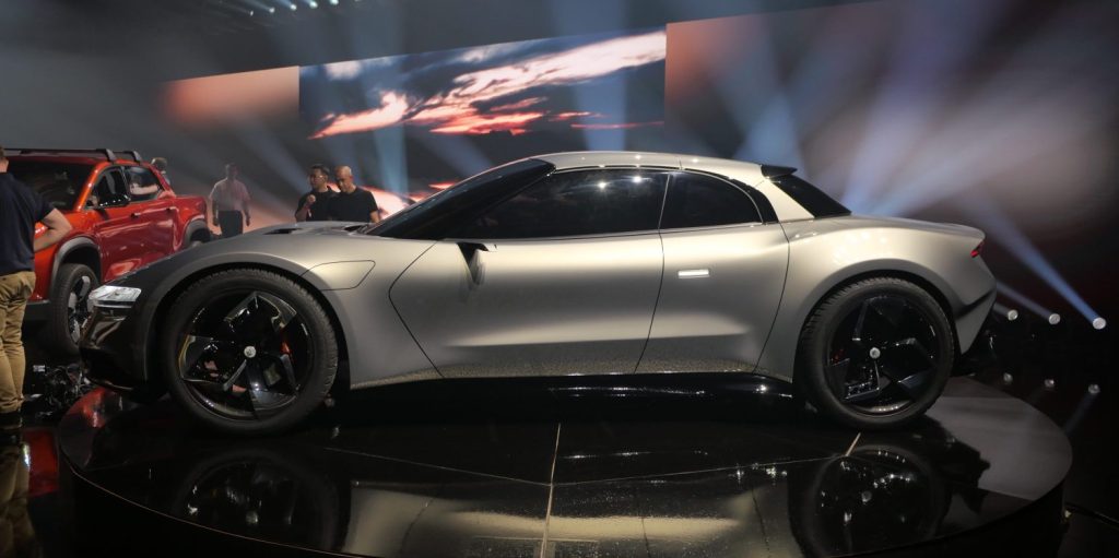 Fisker presenta Ronin: una cabriolet elettrica per competere con la Tesla Roadster | Elettronauti.it