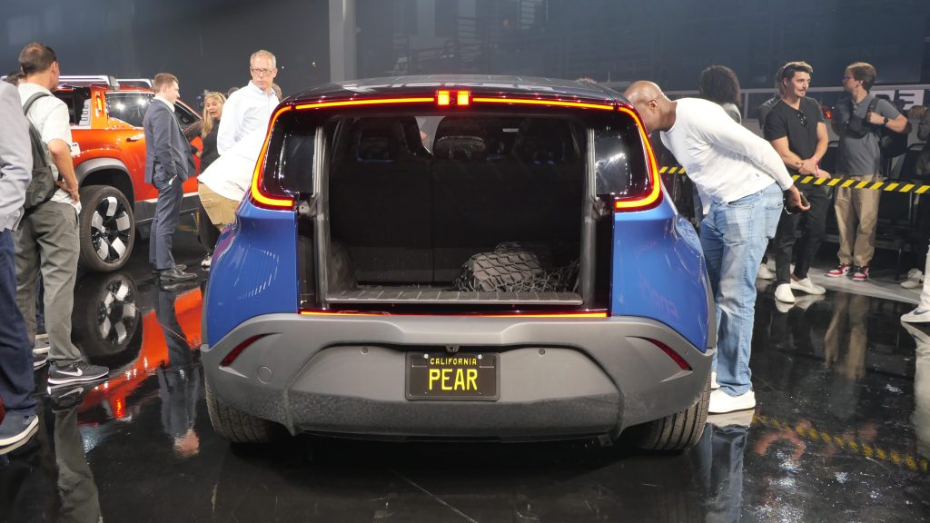 Fisker mostra il suo prossimo piccolo SUV PEAR, con un ottimistico prezzo base di 30.000 dollari | Elettronauti.it
