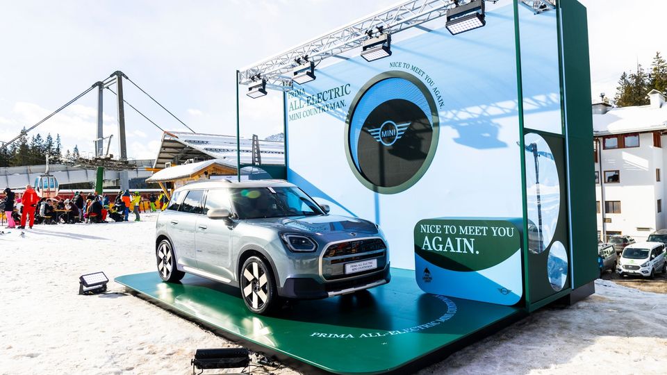 La nuova All Electric mini Countryman debutta sulle piste di Madonna di Campiglio