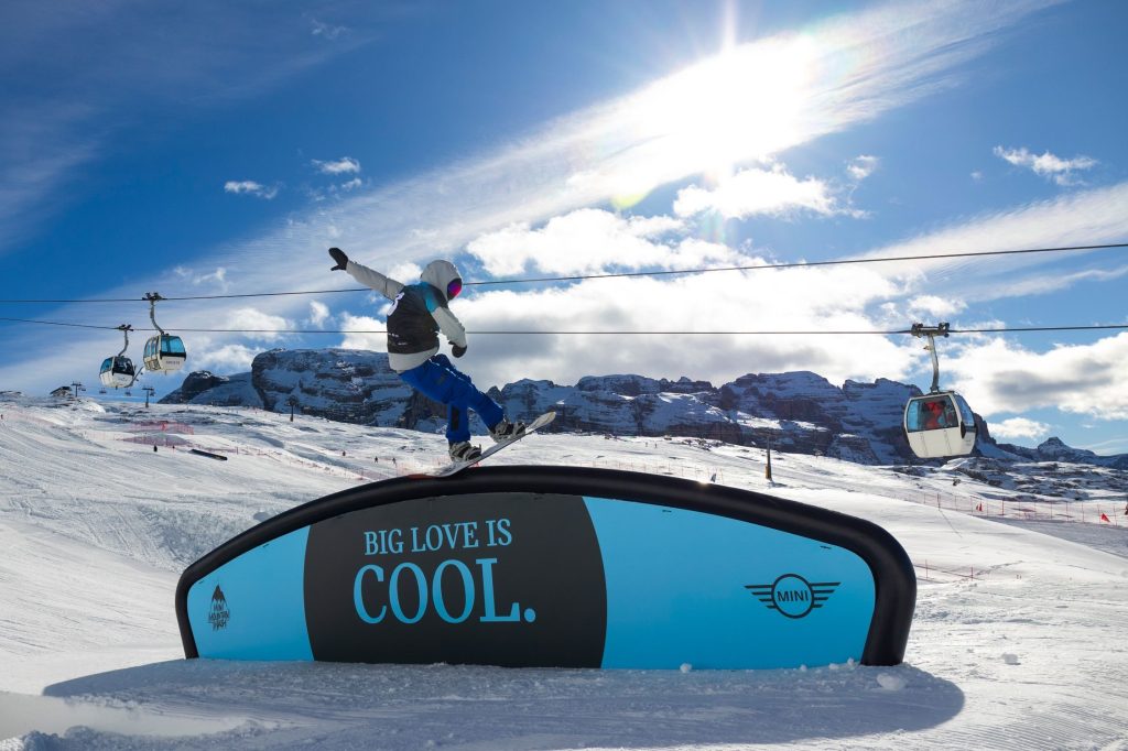 La nuova All Electric mini Countryman debutta sulle piste di Madonna di Campiglio | Elettronauti.it