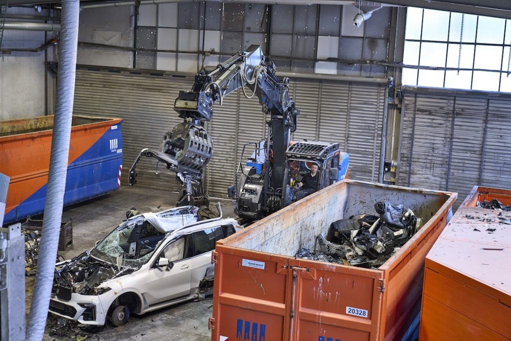 BMW - 30 anni di economia circolare - Batterie comprese | Elettronauti.it