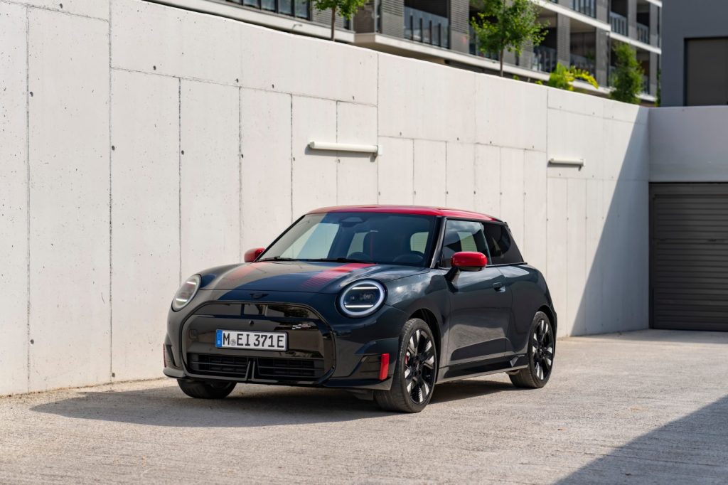 MINI presenta il suo primo veicolo elettrico ad alte prestazioni | Elettronauti.it
