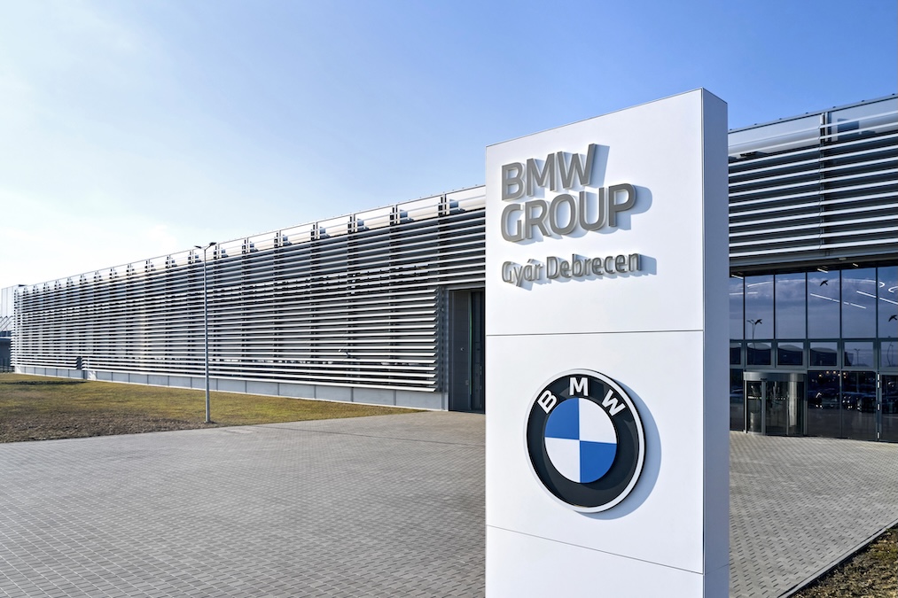BMW iX3: la produzione a Debrecen parte a ottobre | Elettronauti.it