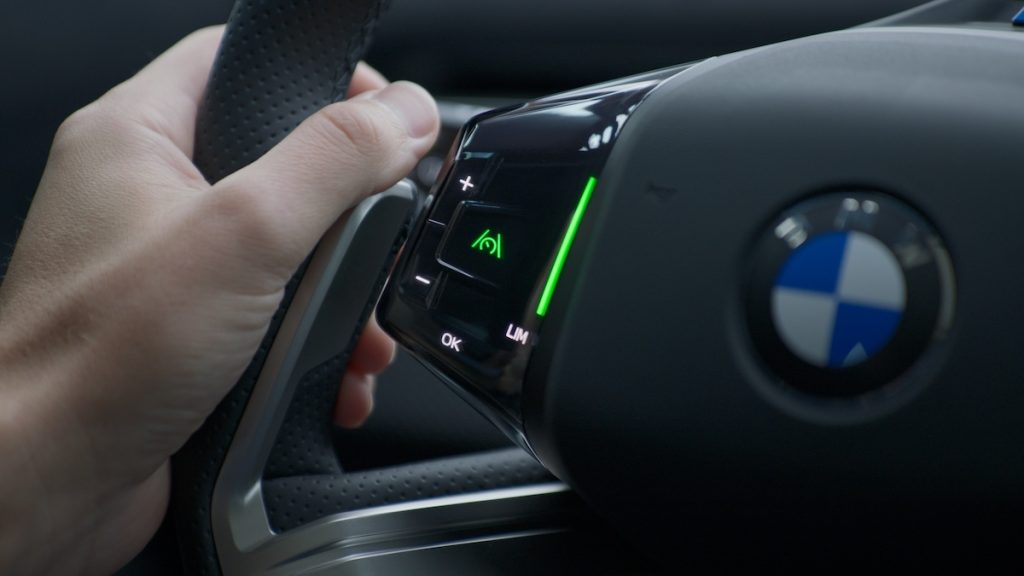 BMW ottiene l’omologazione DCAS per la guida assistita | Elettronauti.it