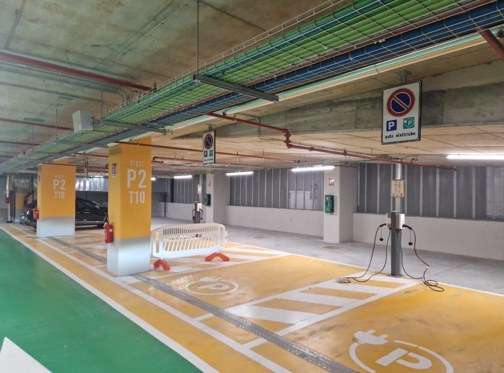 E-mobility, bisogna dotarsi di un estintore? | Elettronauti.it
