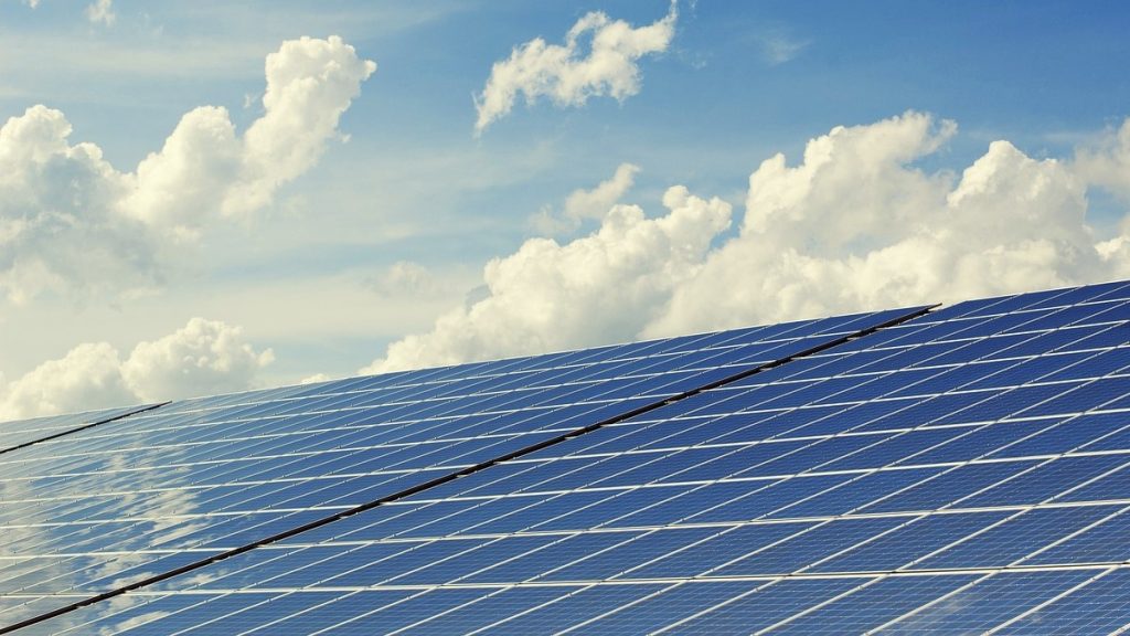 Svelato il mix energetico italiano del 2024: i dati di Terna | Elettronauti.it