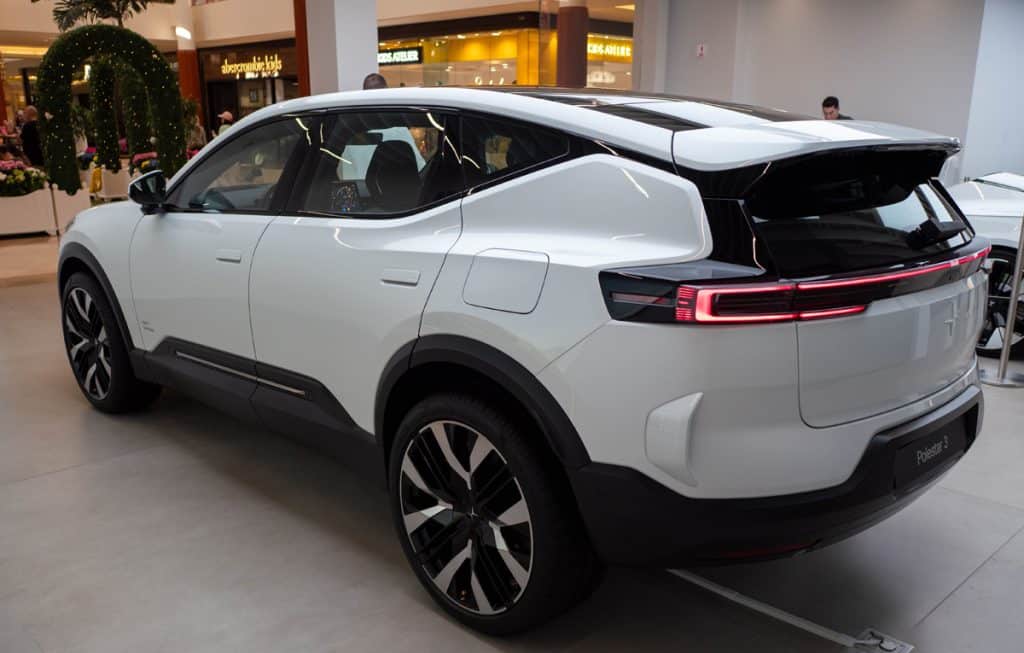 Uno sguardo più da vicino al Polestar 3 e 6 al nuovo South Coast Plaza 'Space' | Elettronauti.it