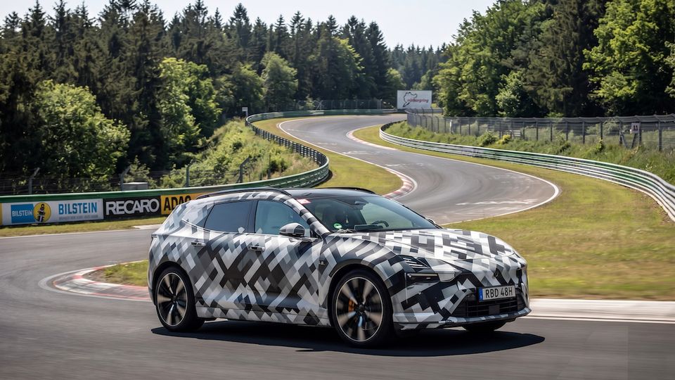 Polestar 4 SUV si mostra senza veli al Nürburgring prima del debutto di settembre