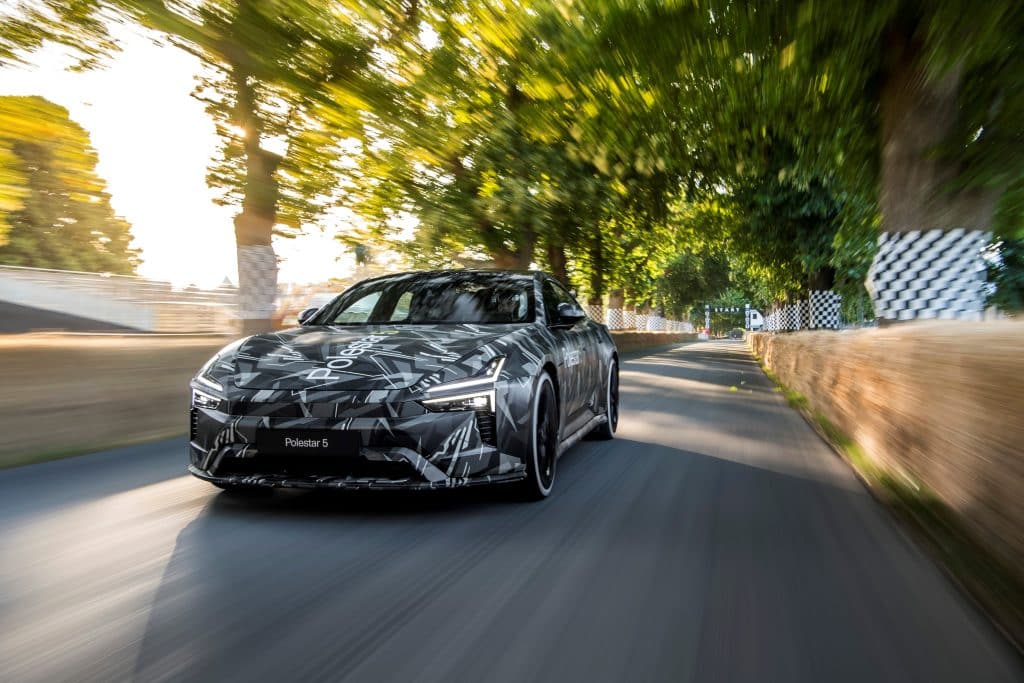 Il SUV elettrico Polestar 3 e il nuovo Polestar 5 fanno un debutto emozionante a Goodwood | Elettronauti.it