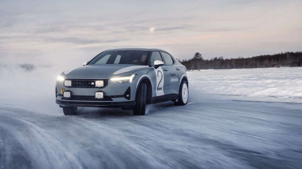 polestar 2 circolo artico derapata