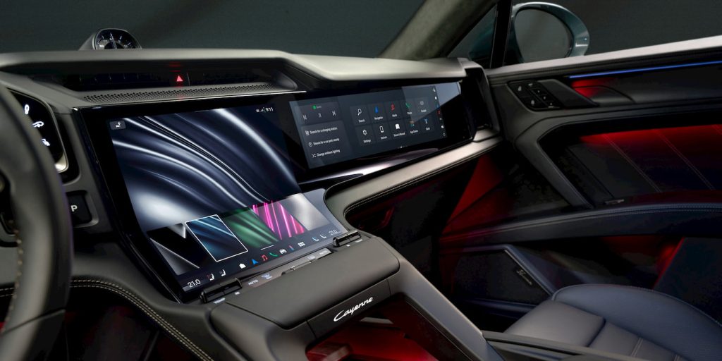 Porsche Cayenne EV, interni hi-tech e personalizzabili | Elettronauti.it