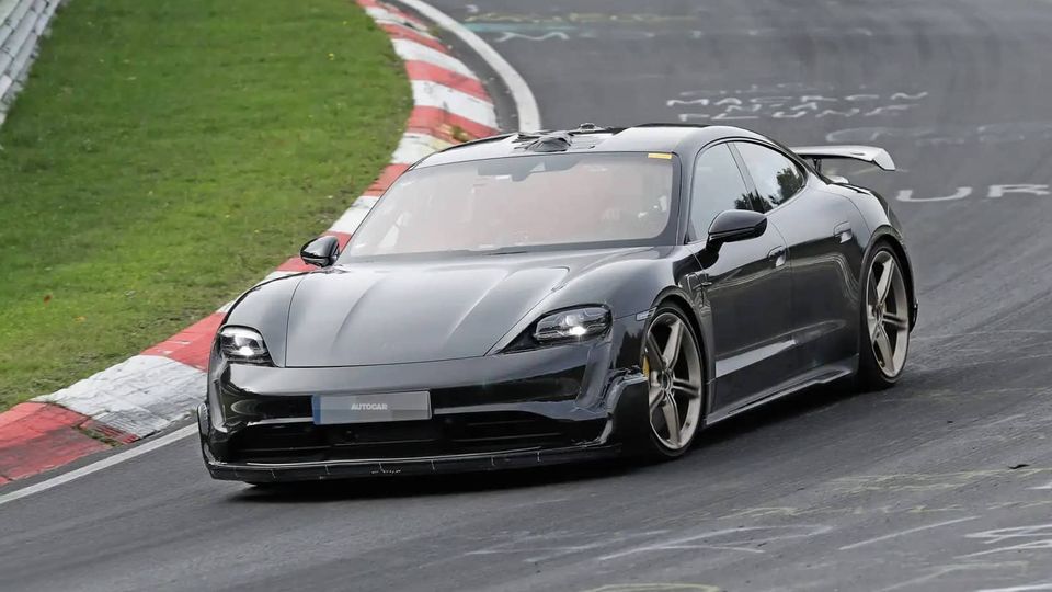 Porsche Taycan 1000 Cavalli Nurburgring Frontale