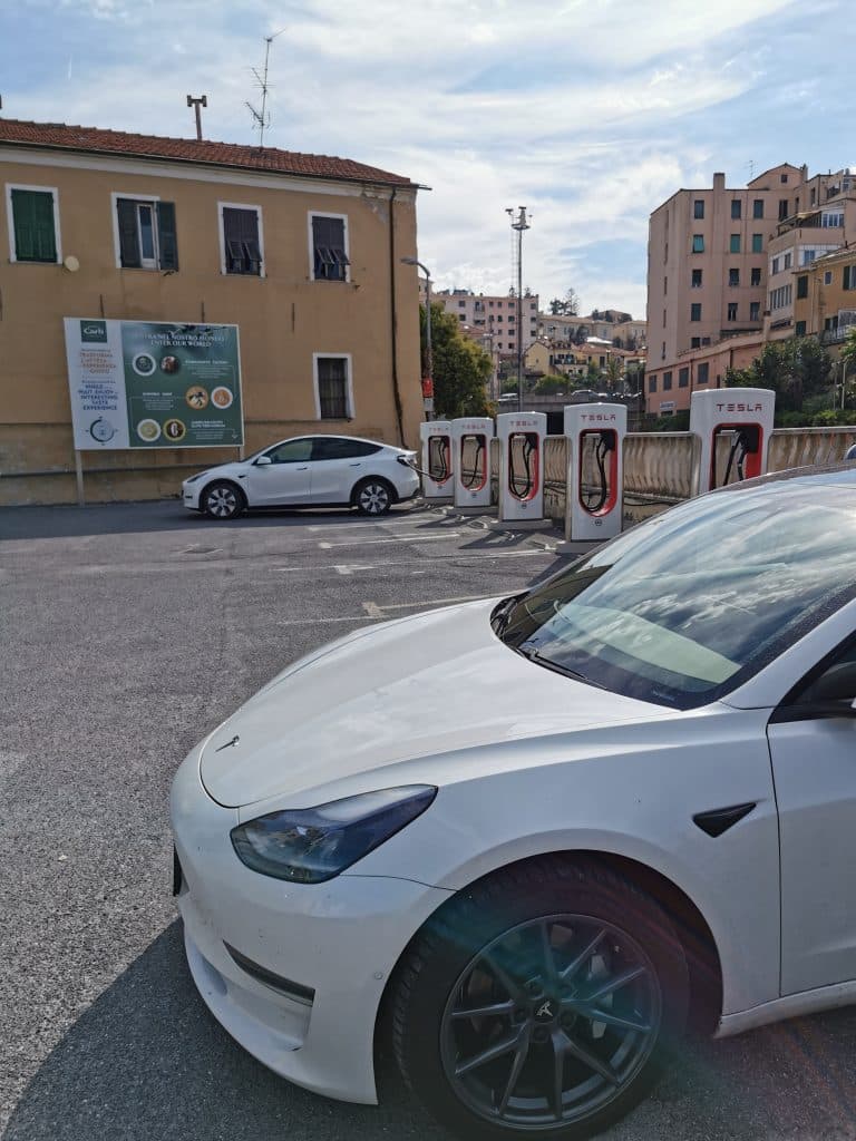 1000 chilometri con l’auto elettrica: dalla Lombardia alla Catalunya! | Elettronauti.it