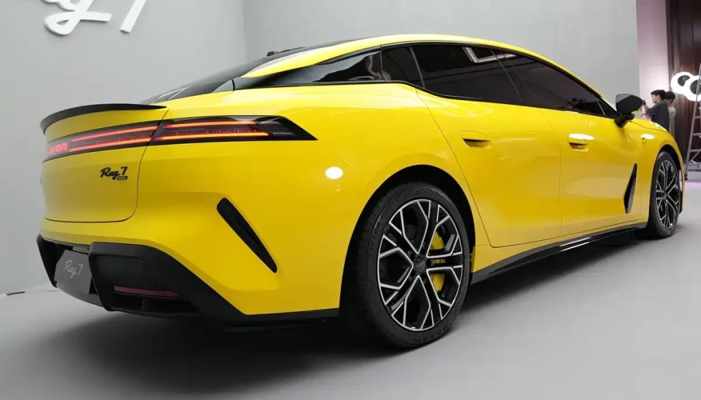 GAC Aion Ray 7, sedan elettrico con Huawei | Elettronauti.it