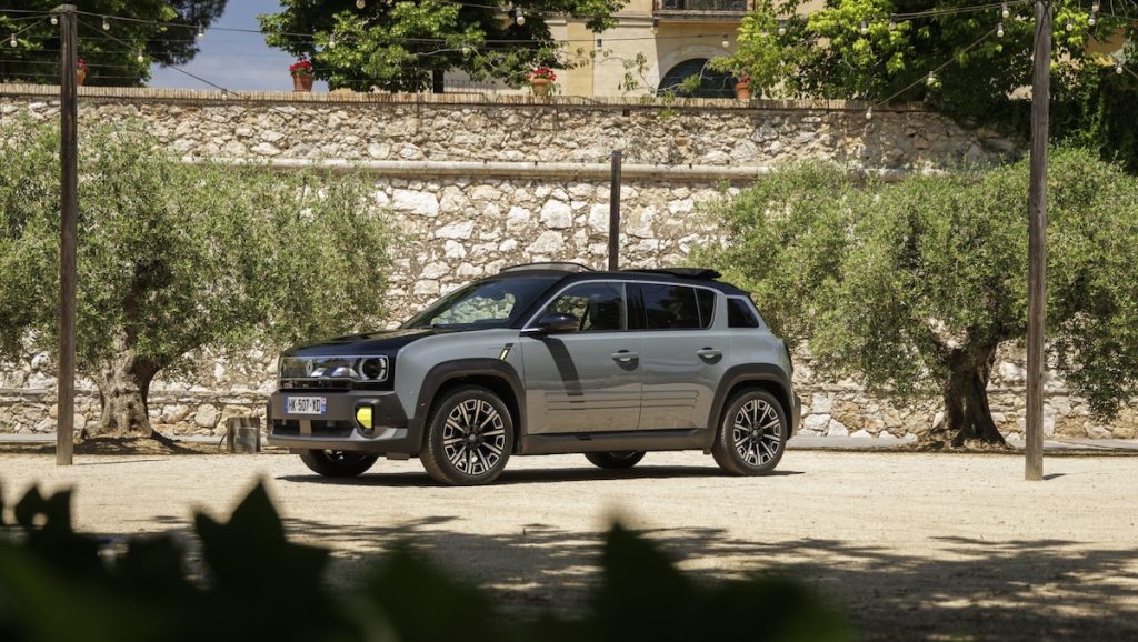 Renault 4 E-Tech Plein Sud: il SUV elettrico cabrio | Elettronauti.it