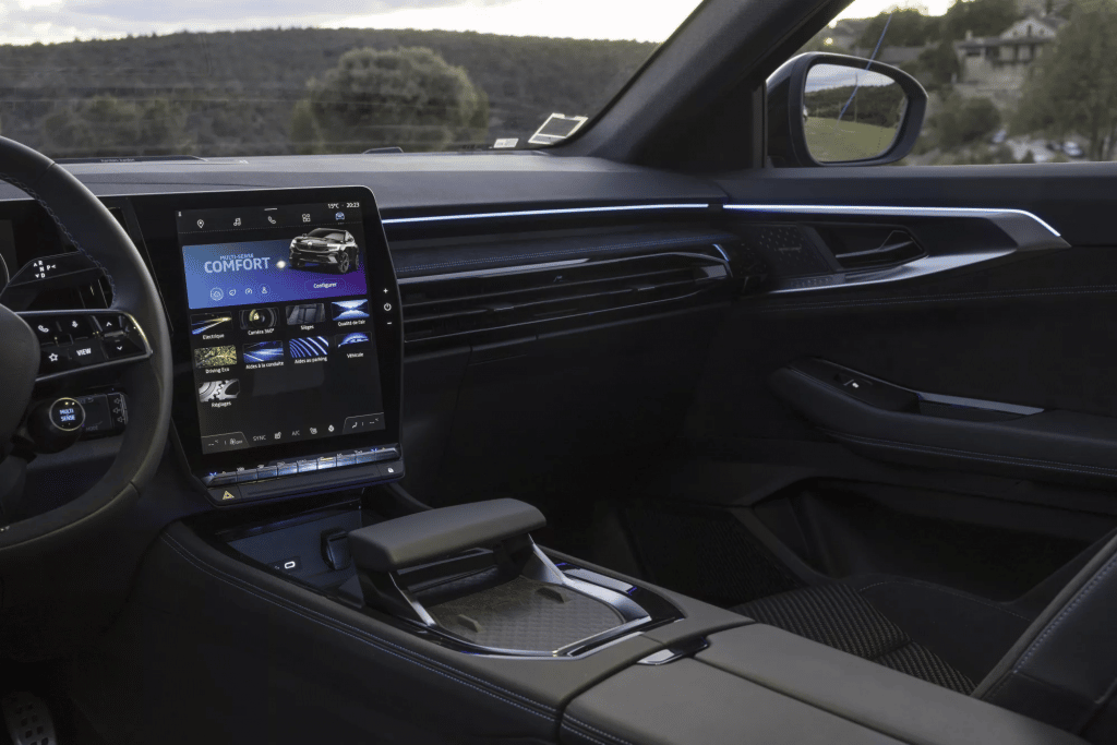 Renault Austra Prova su strada - elettronauti.it