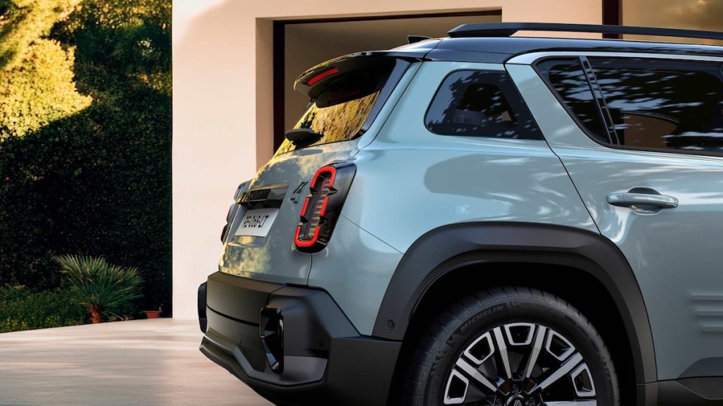 La Renault 4 E-Tech un'altra icona del passato con un futuro interessante | Elettronauti.it