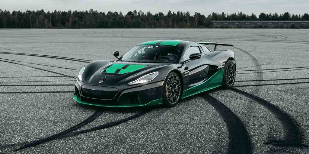 La Rimac Nevera conquista un altro Guinness World Record... solo che questa volta è in retromarcia | Elettronauti.it