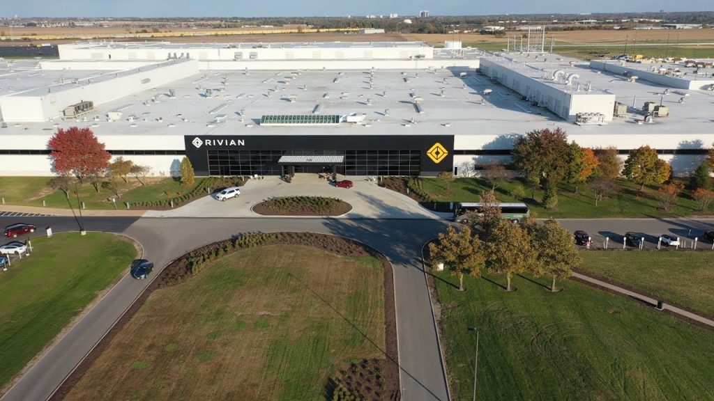 Rivian conferma l'arrivo dell'EV R2 e la distribuzione a livello globale. | Elettronauti.it