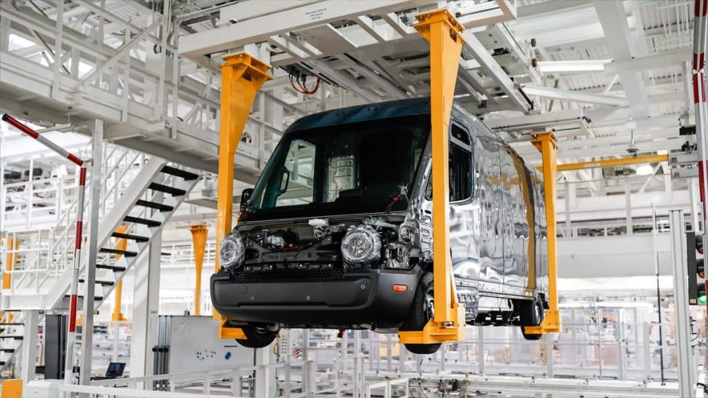 Rivian in trattativa con Amazon per porre fine all'accordo di esclusiva per i furgoni elettrici. | Elettronauti.it