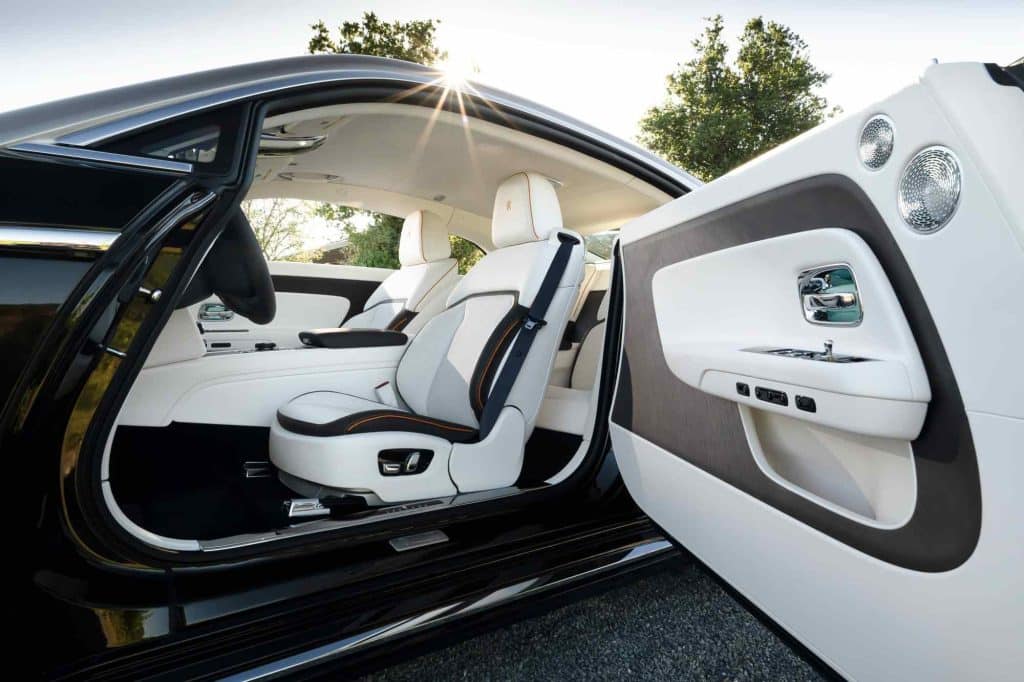 Il CEO di Rolls-Royce paragona Spectre EV al primo iPhone Apple. | Elettronauti.it