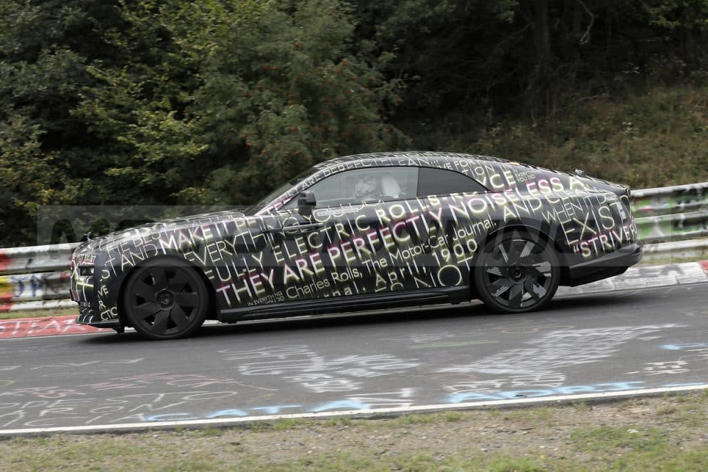 Rolls-Royce Spectre Nurburgring Laterale | Elettronauti.it