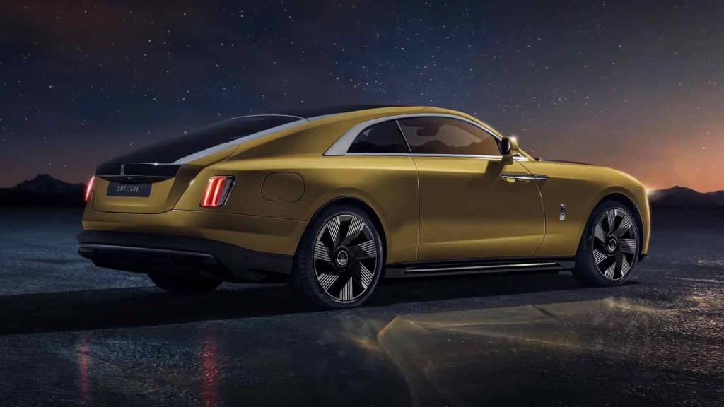 Rolls-Royce Spectre posteriore | Elettronauti.it
