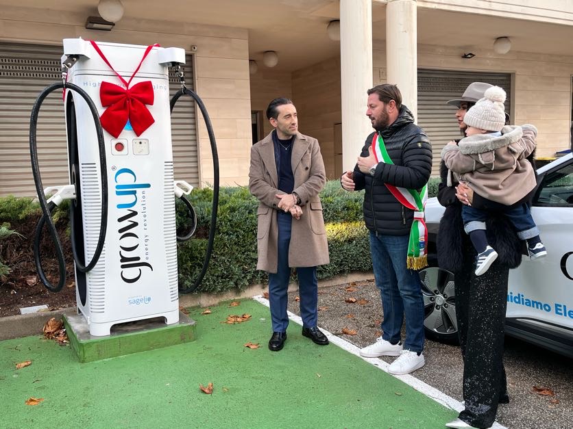 Sagelio inaugura la prima stazione di ricarica HPC di Gioia di Colle in provincia di Bari | Elettronauti.it