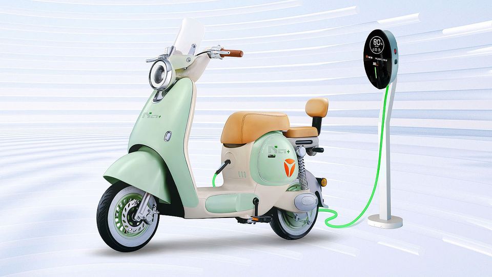 Yadea lancia i primi scooter con batterie agli ioni di sodio